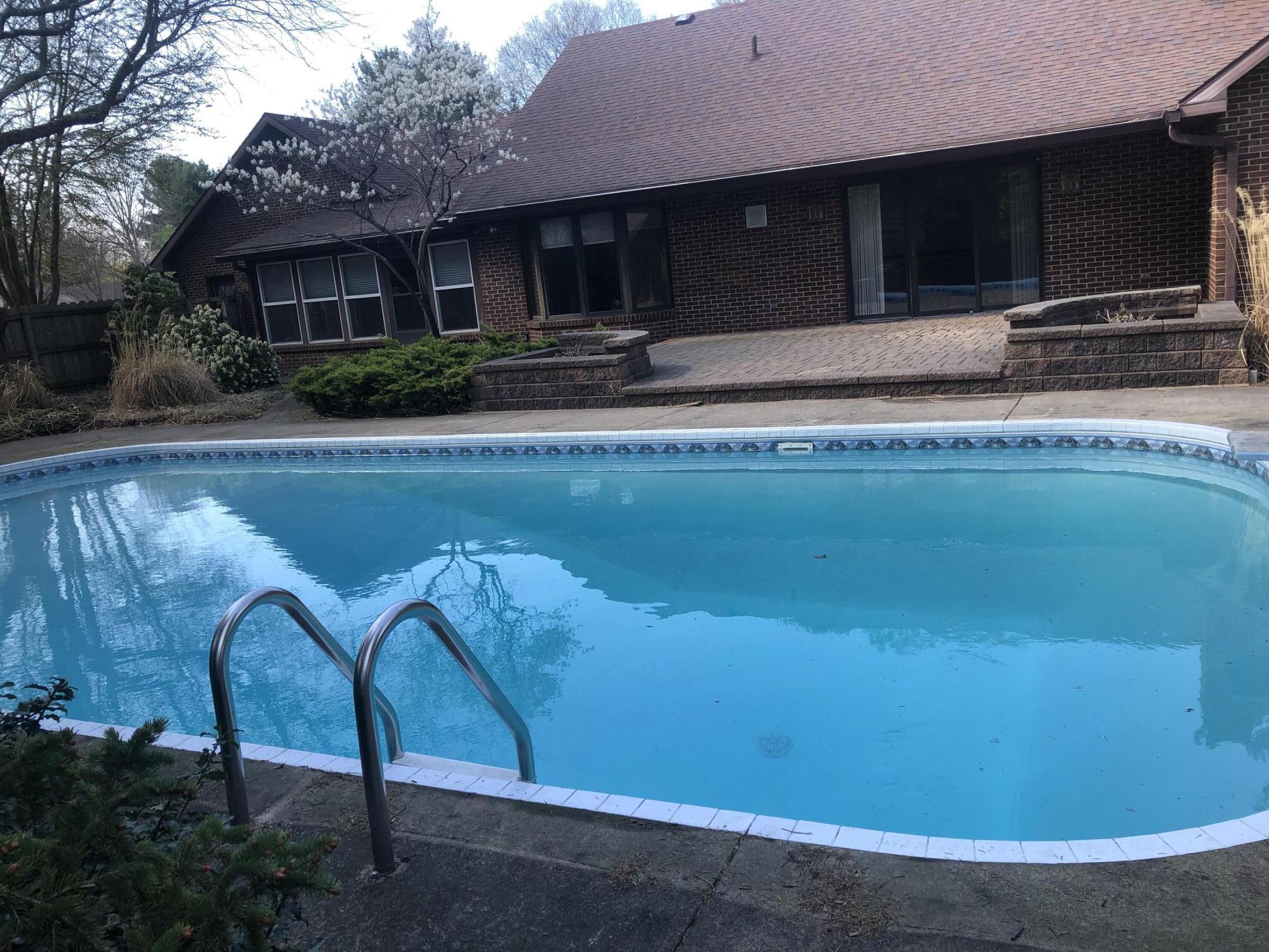 1364 Silverbrook Lane, St. Joseph