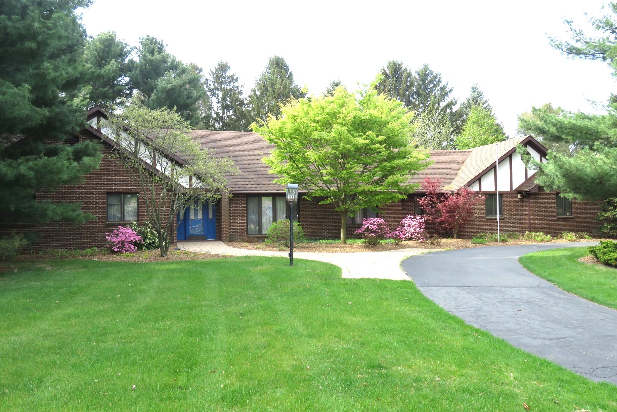 1364 Silverbrook Lane, St. Joseph