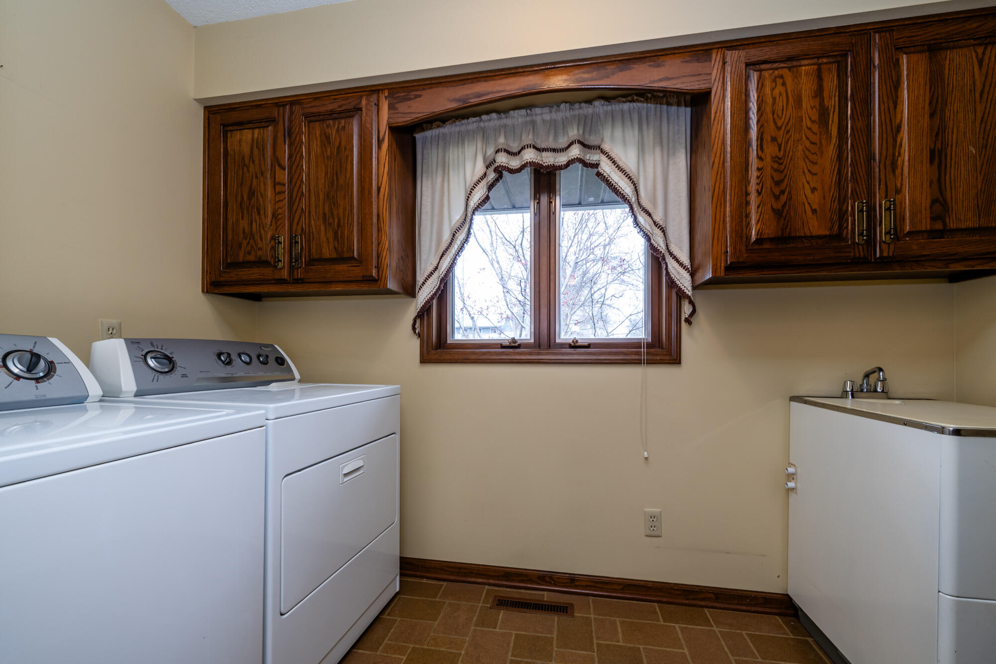 1364 Silverbrook Lane, St. Joseph