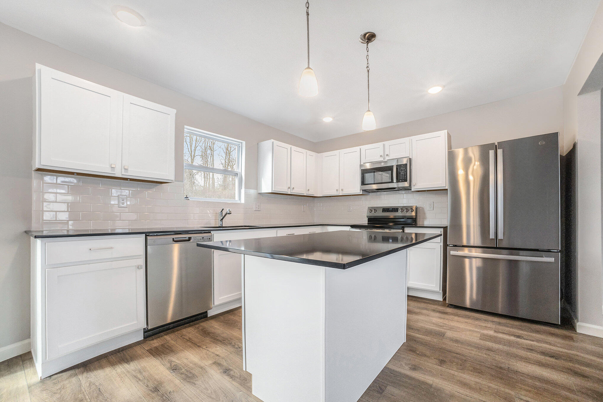 6129 Pollys Path