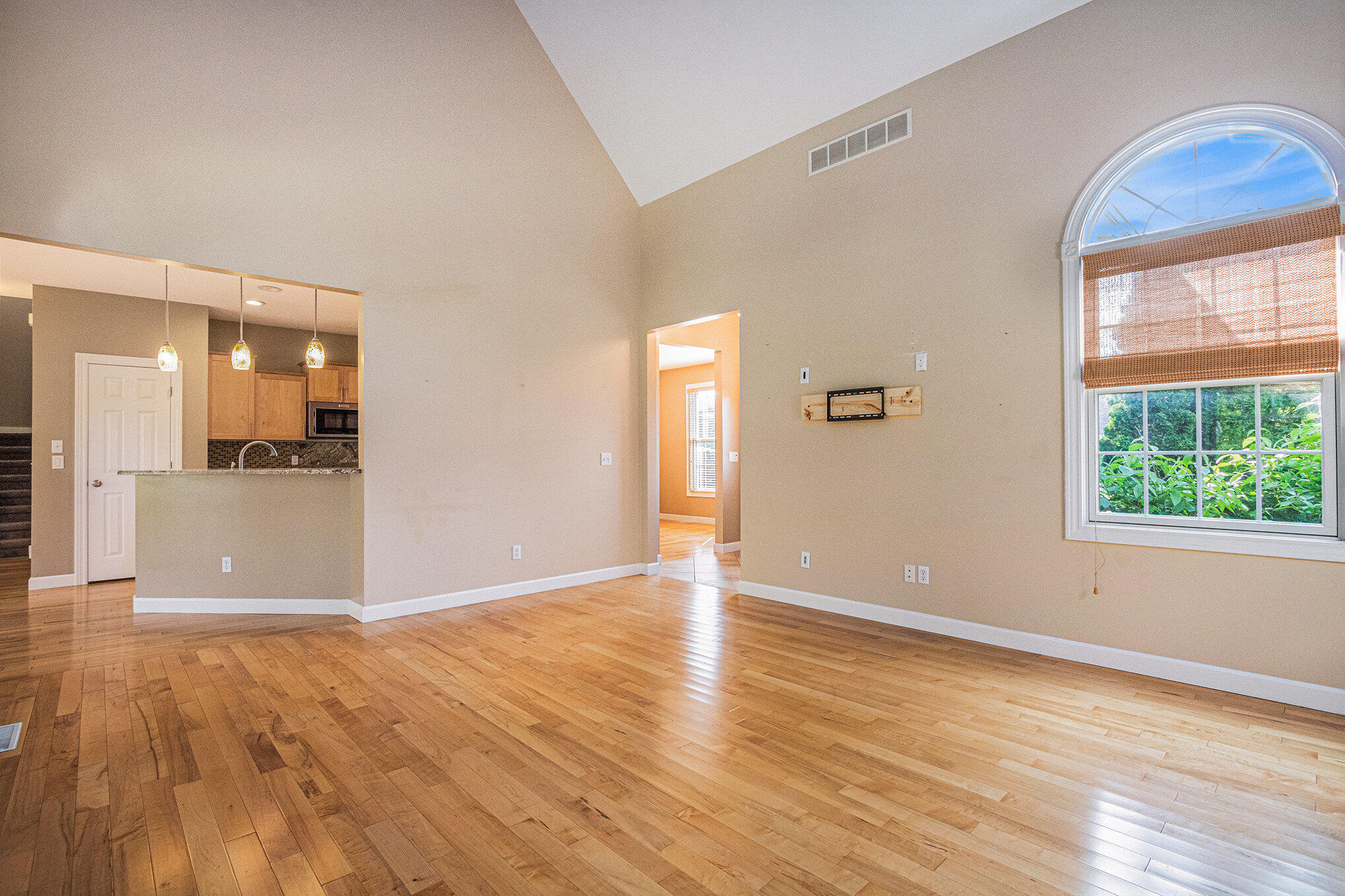 6066 Wabash Lane