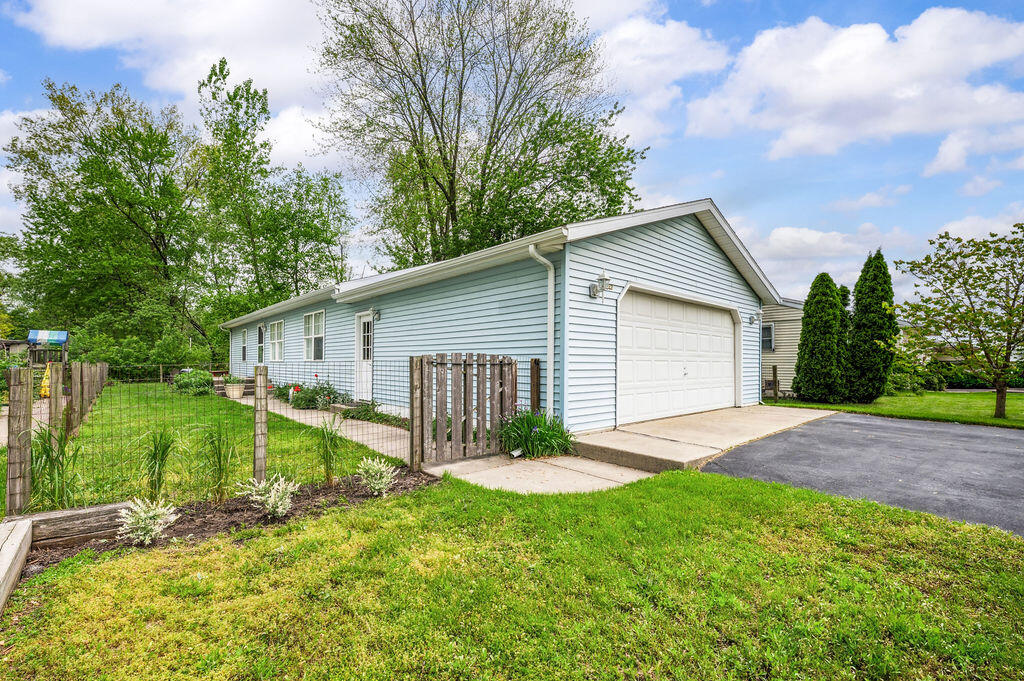 8243 Forest Beach Road