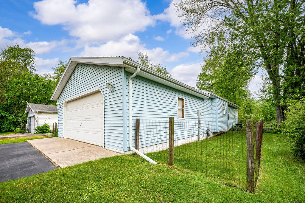 8243 Forest Beach Road