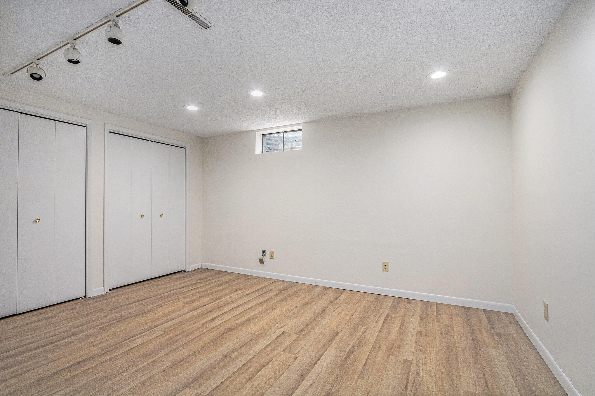 2418 Fountain Lane