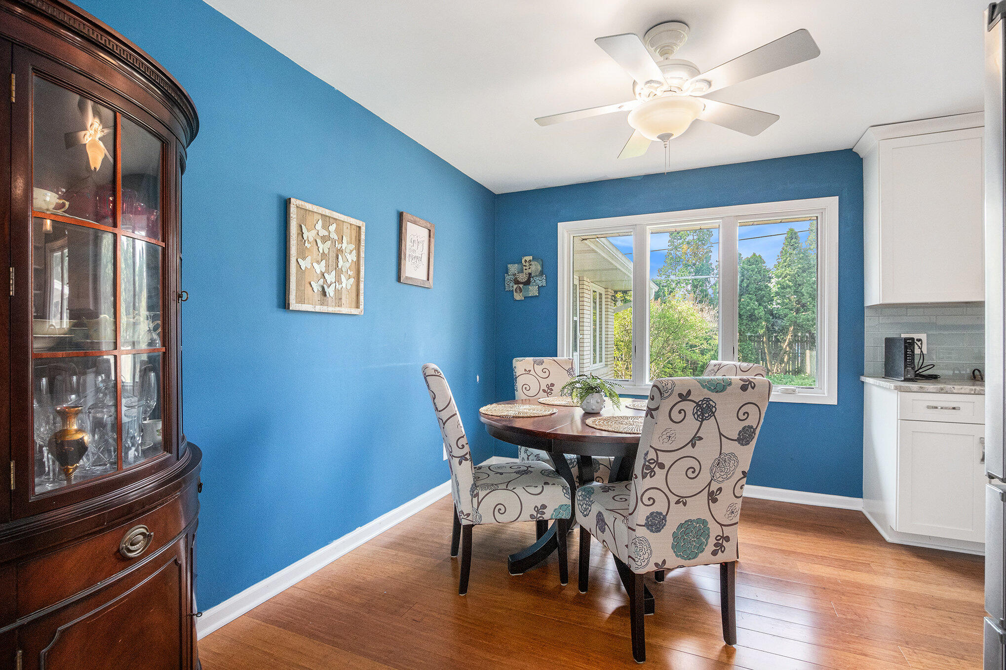 2418 Fountain Lane