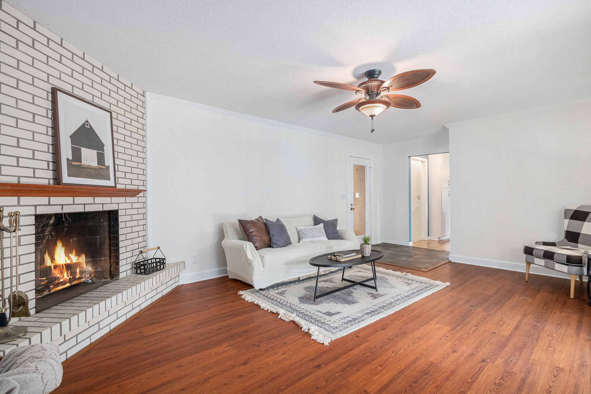 2418 Fountain Lane