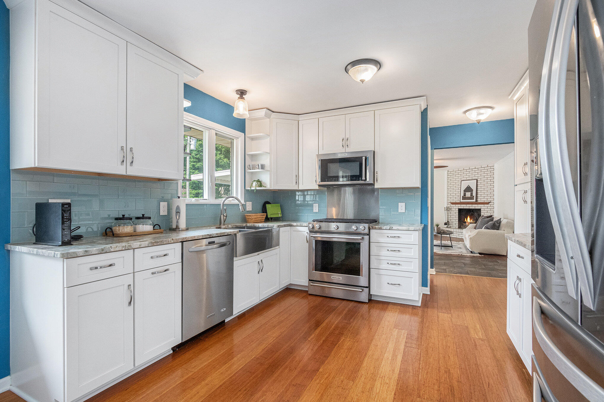 2418 Fountain Lane