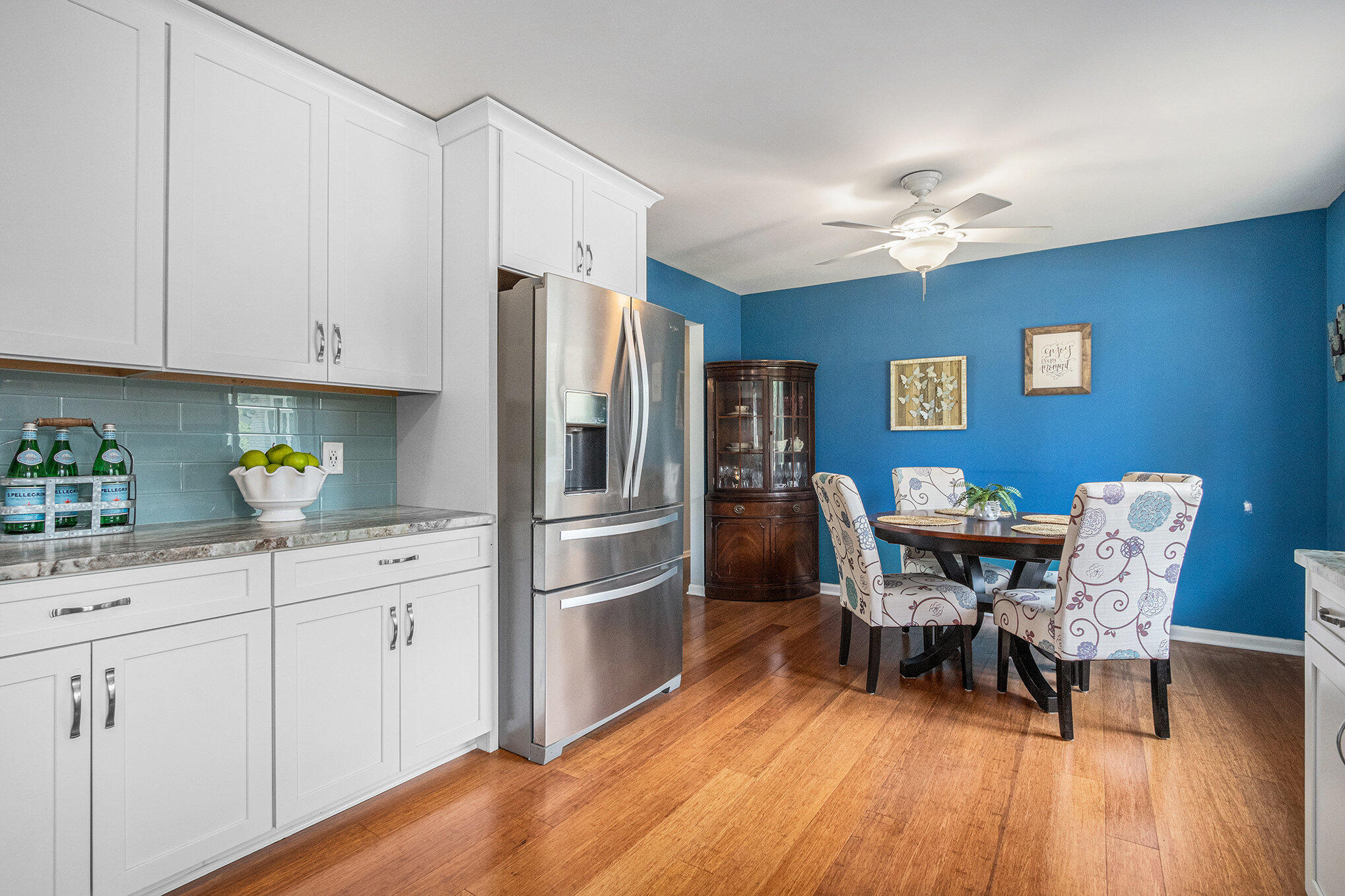 2418 Fountain Lane