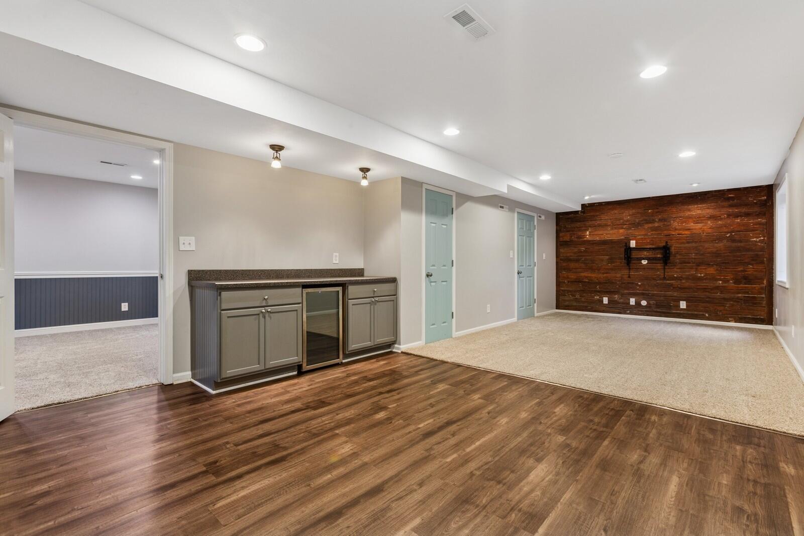 5906 Wacker Drive