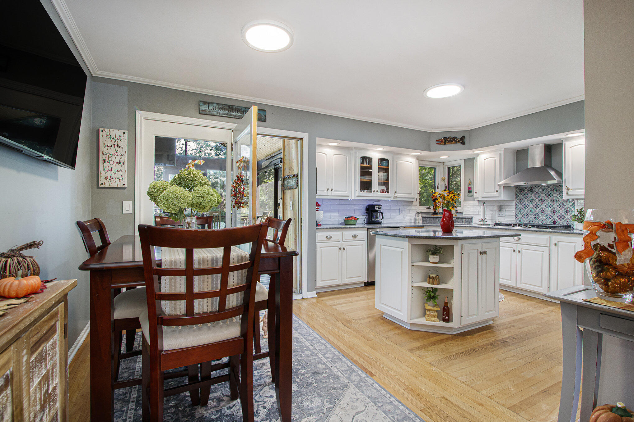 5293 Washington Avenue, St. Joseph