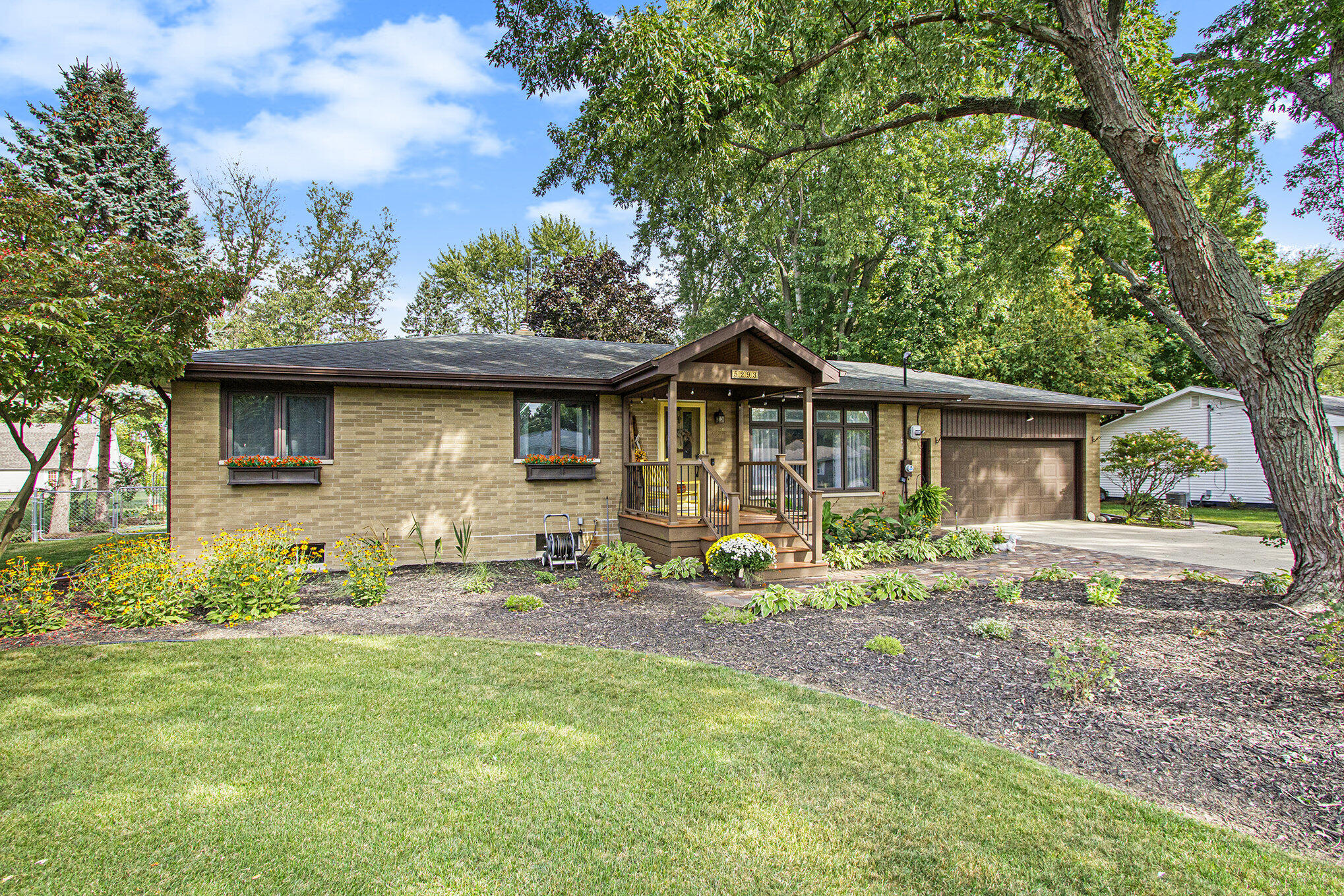 5293 Washington Avenue, St. Joseph