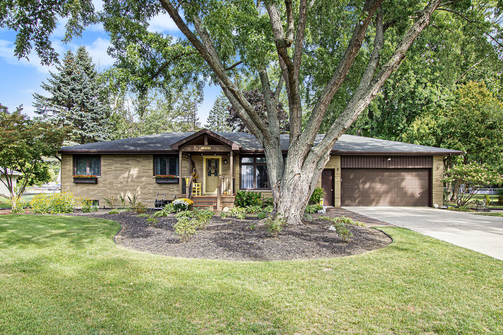 5293 Washington Avenue, St. Joseph