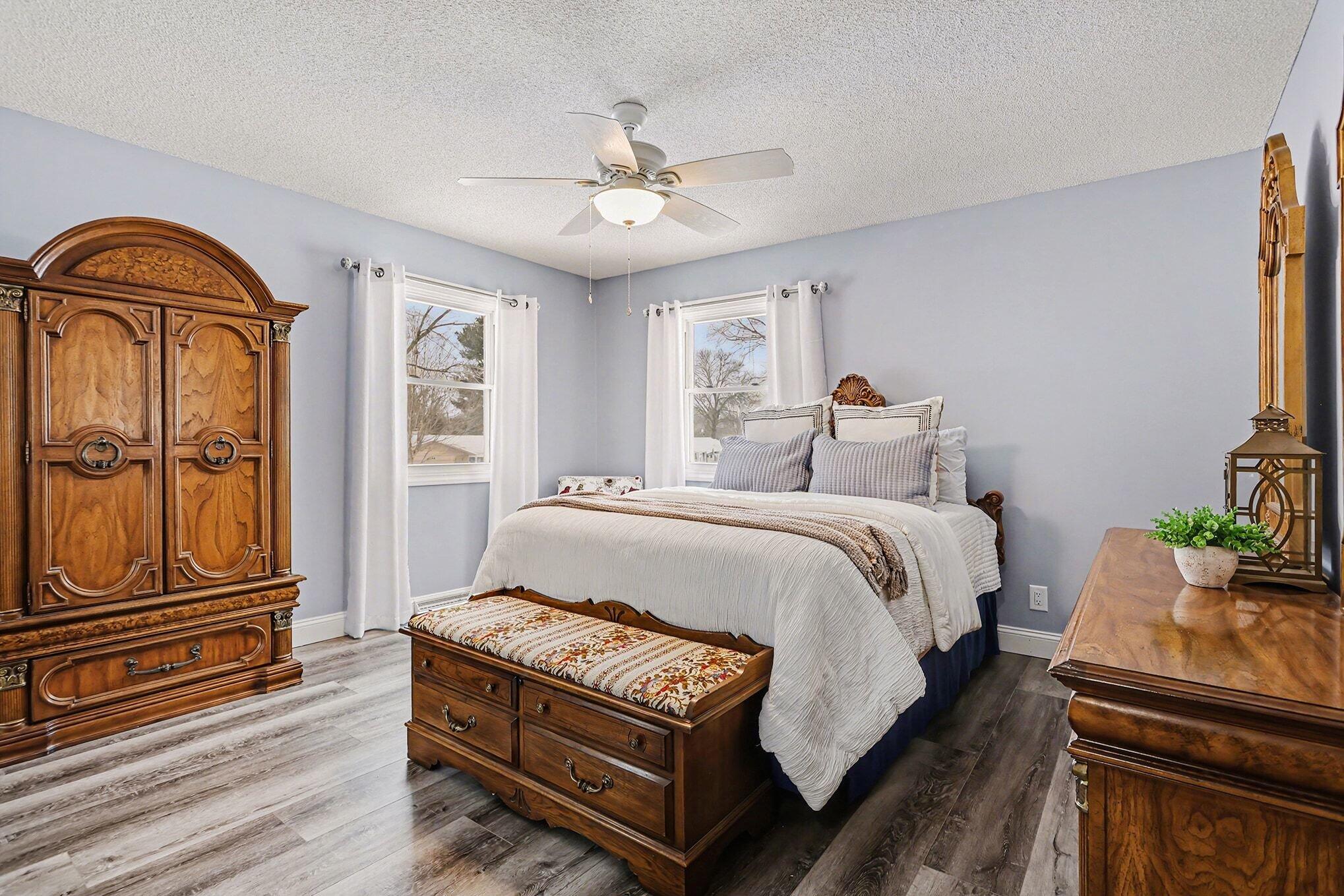 6033 Clearbrook Drive