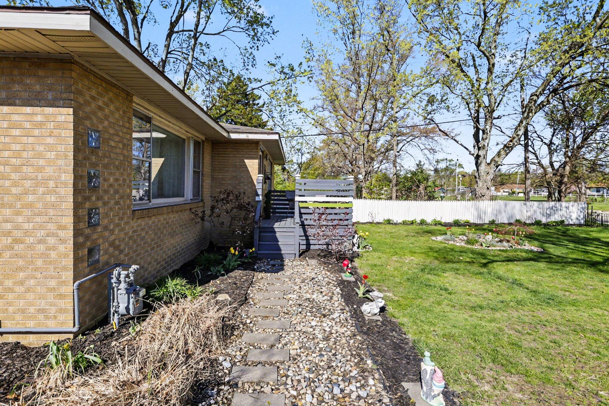 342 E Napier Avenue