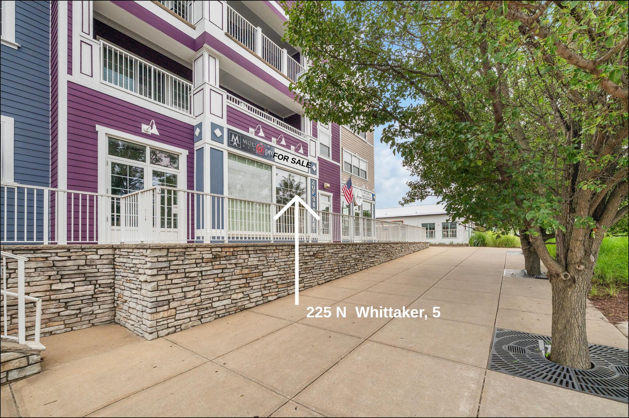 225 N Whittaker Street