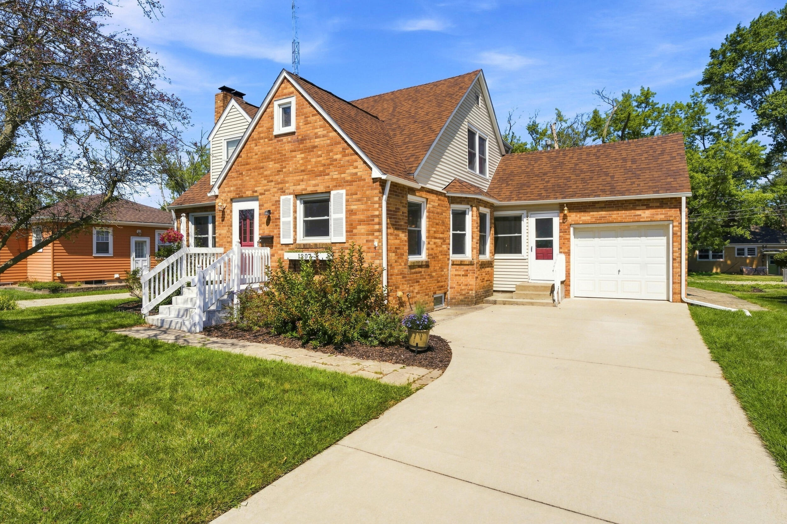 1207 Orchard Avenue, St. Joseph