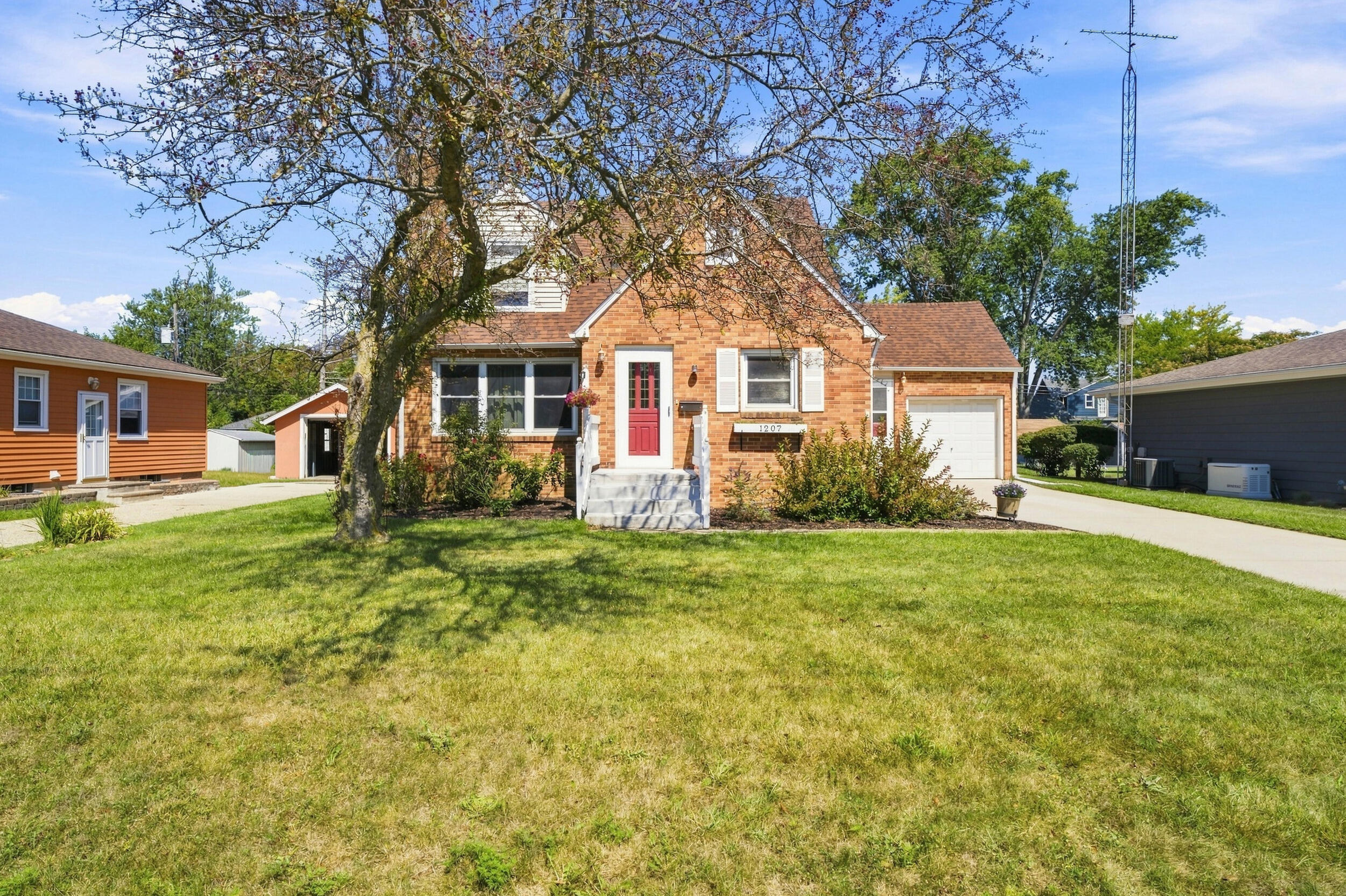 1207 Orchard Avenue, St. Joseph