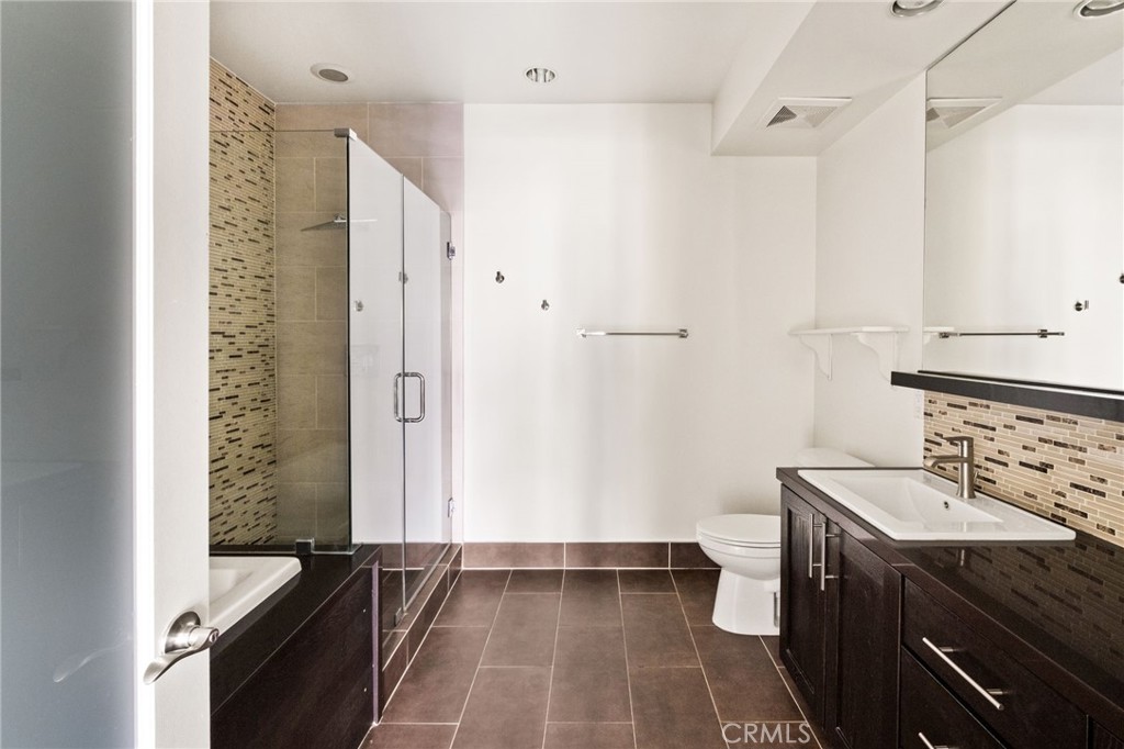 12020 Guerin Street 105