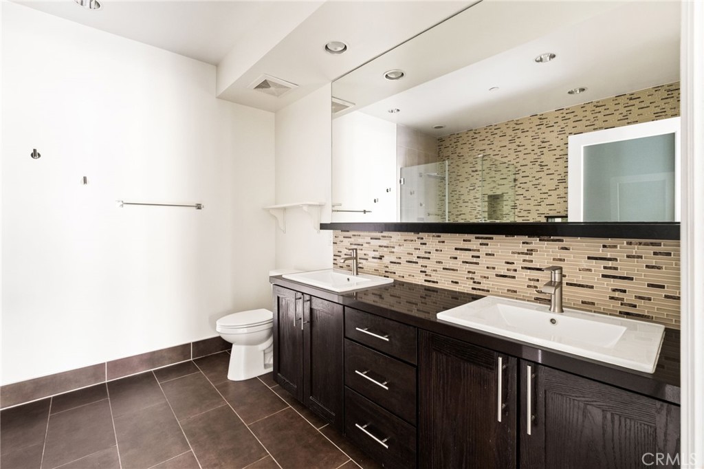 12020 Guerin Street 105