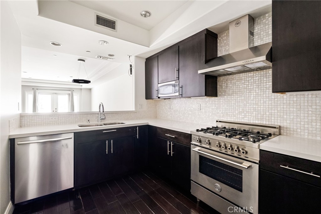 12020 Guerin Street 105