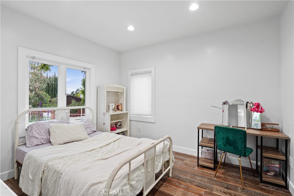 10241 Mcbroom Street