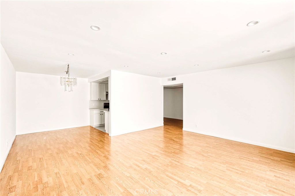 1401 Valley View Road 330