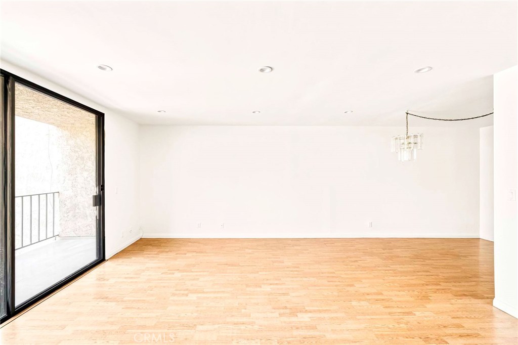 1401 Valley View Road 330