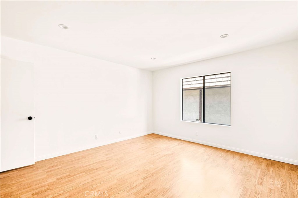 1401 Valley View Road 330