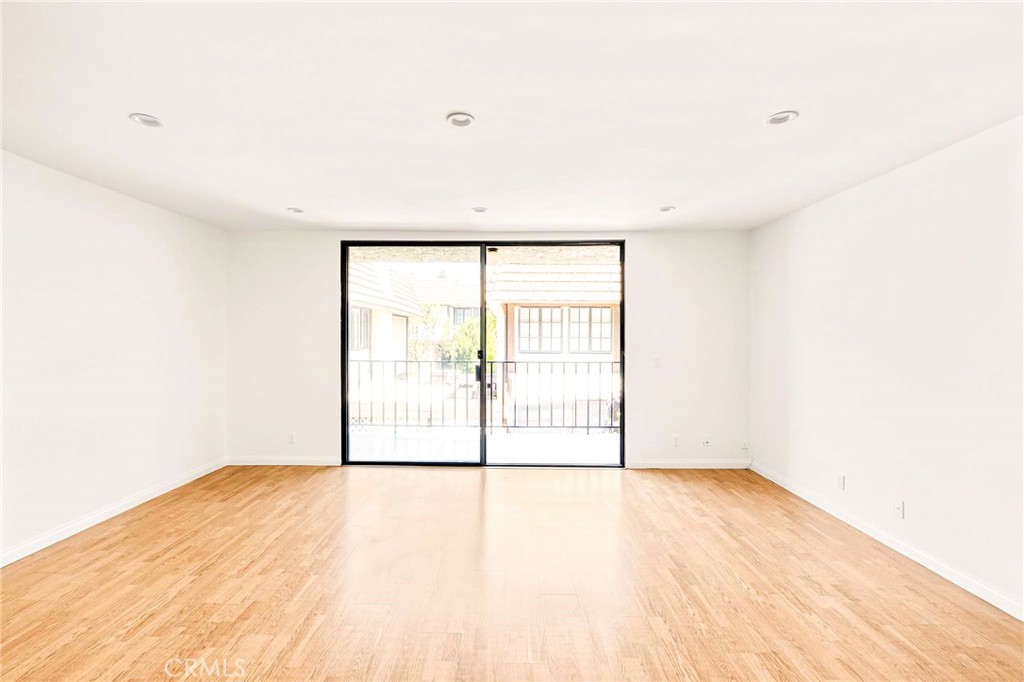 1401 Valley View Road 330