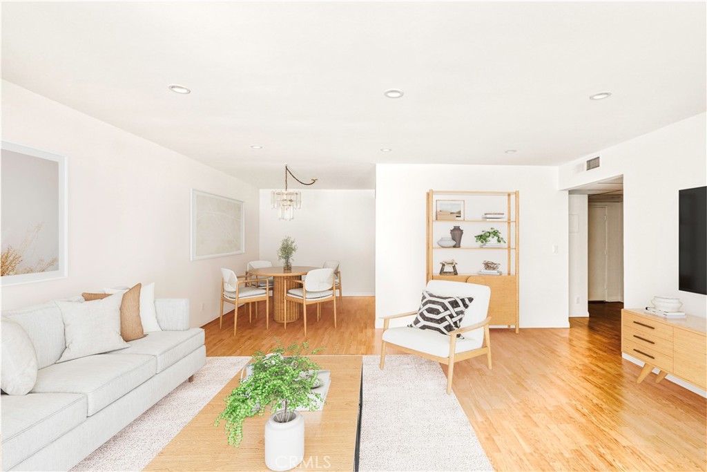 1401 Valley View Road 330