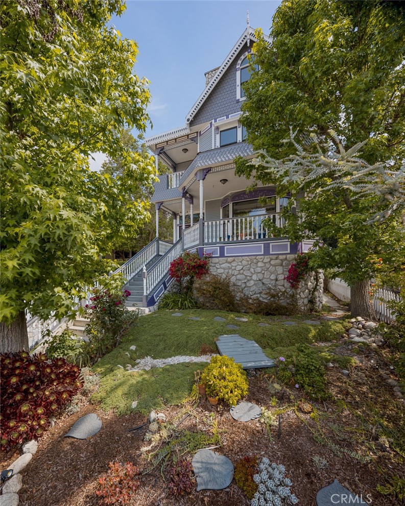 932 N Avenue 65