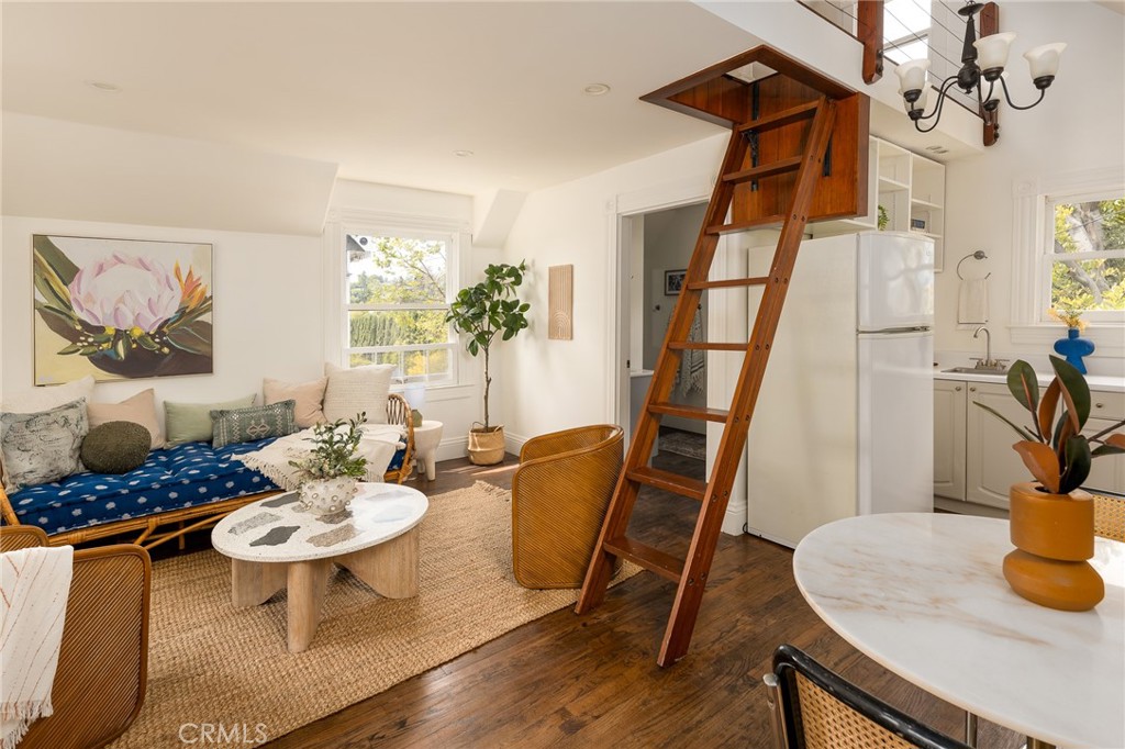 932 N Avenue 65