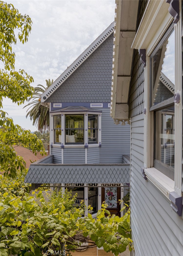 932 N Avenue 65