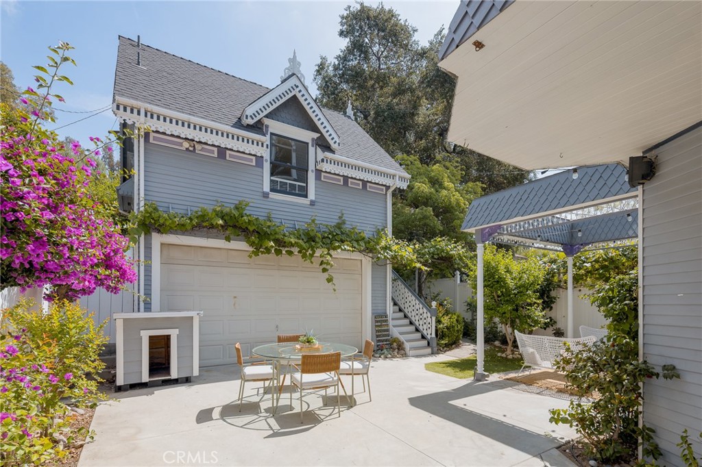 932 N Avenue 65