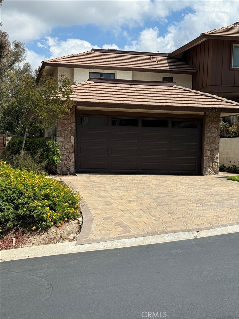 720 Starlight Heights