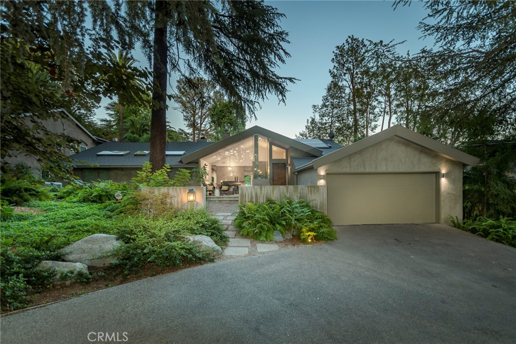 5128 Hillard