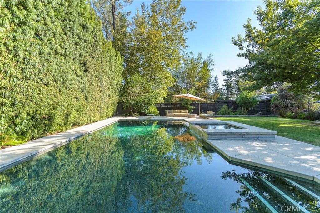 5128 Hillard