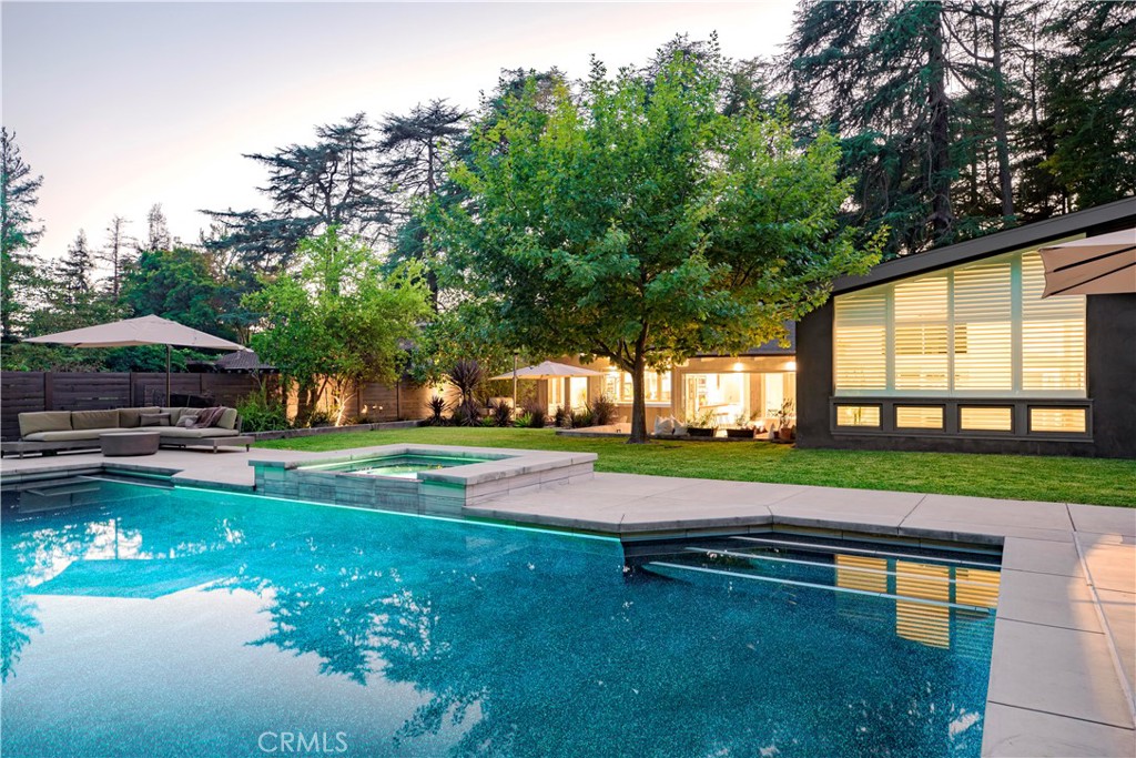 5128 Hillard