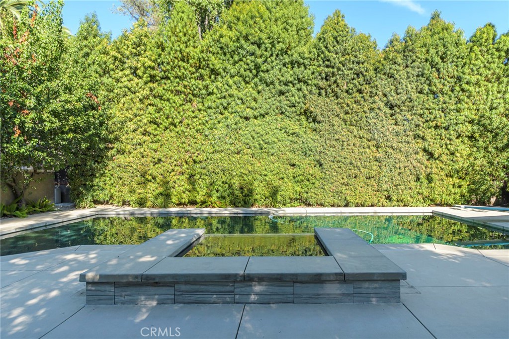 5128 Hillard