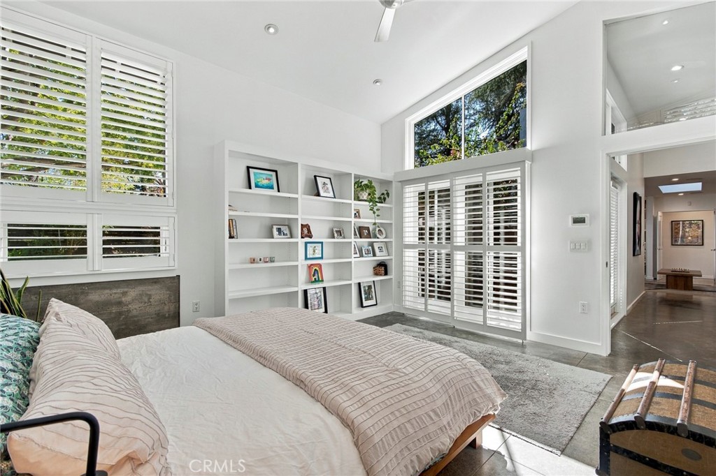 5128 Hillard