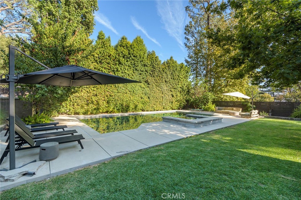 5128 Hillard