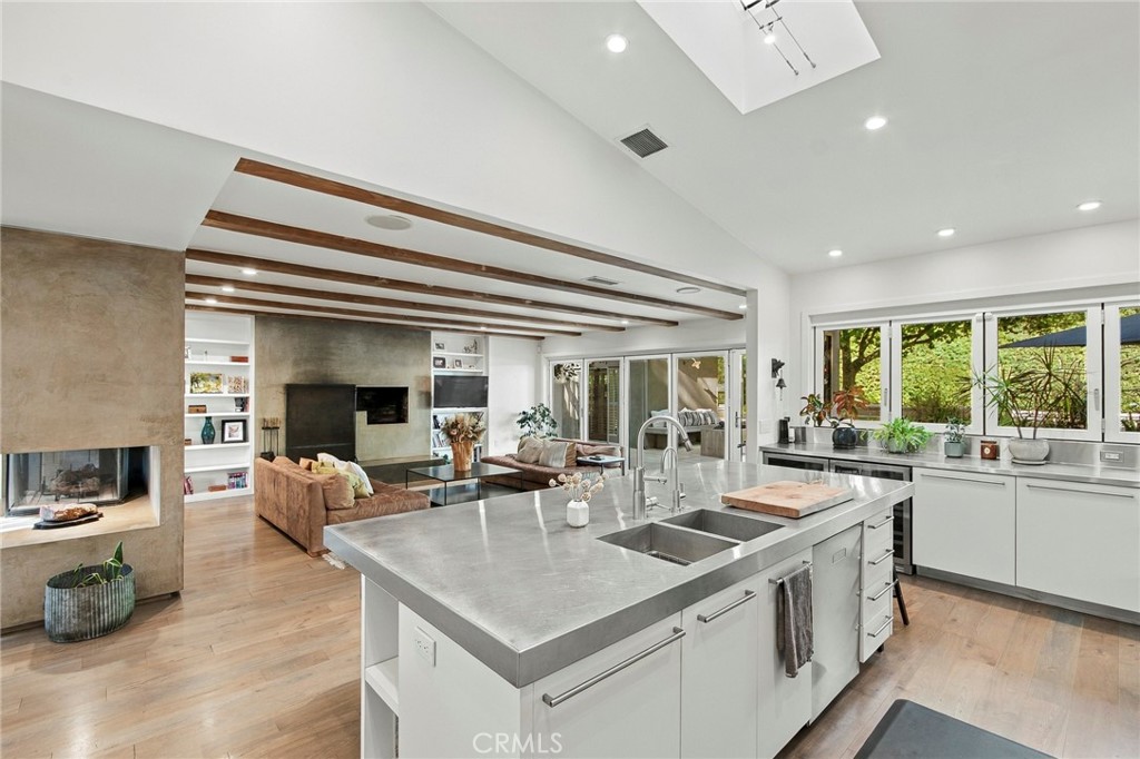 5128 Hillard