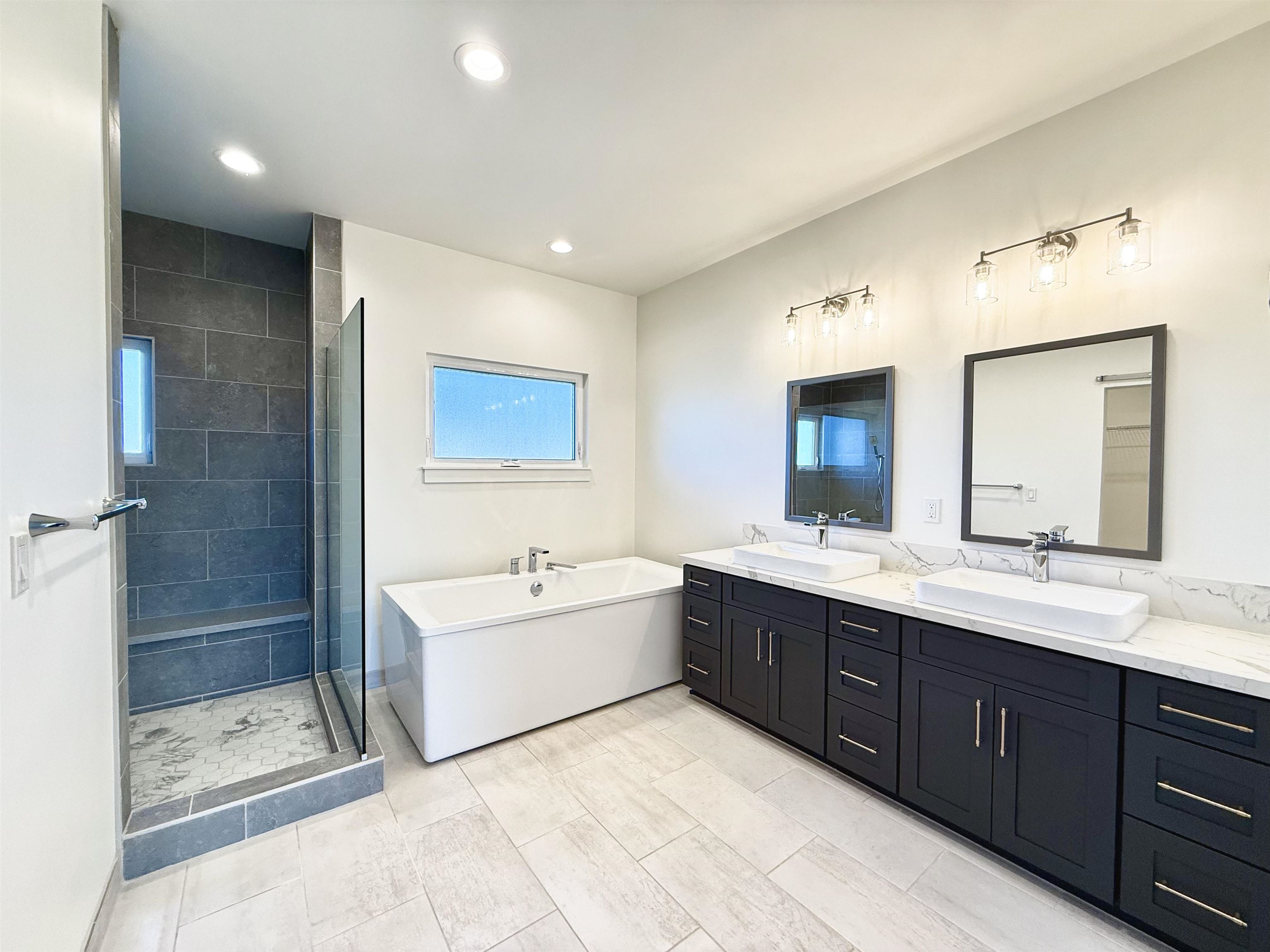 197 Na Mahoe St Unit: Lot 9