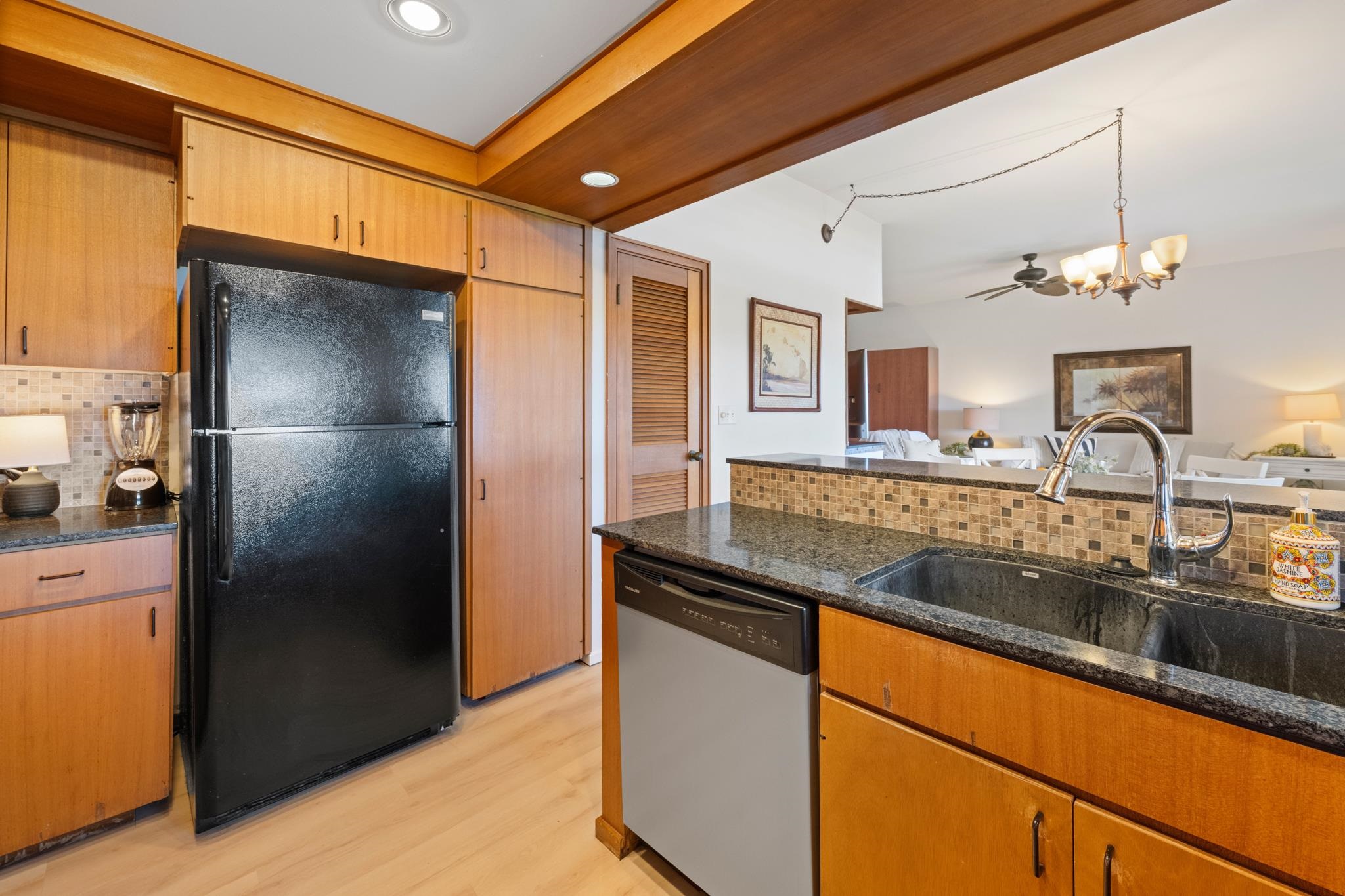 100 Ridge Rd Unit: 2712