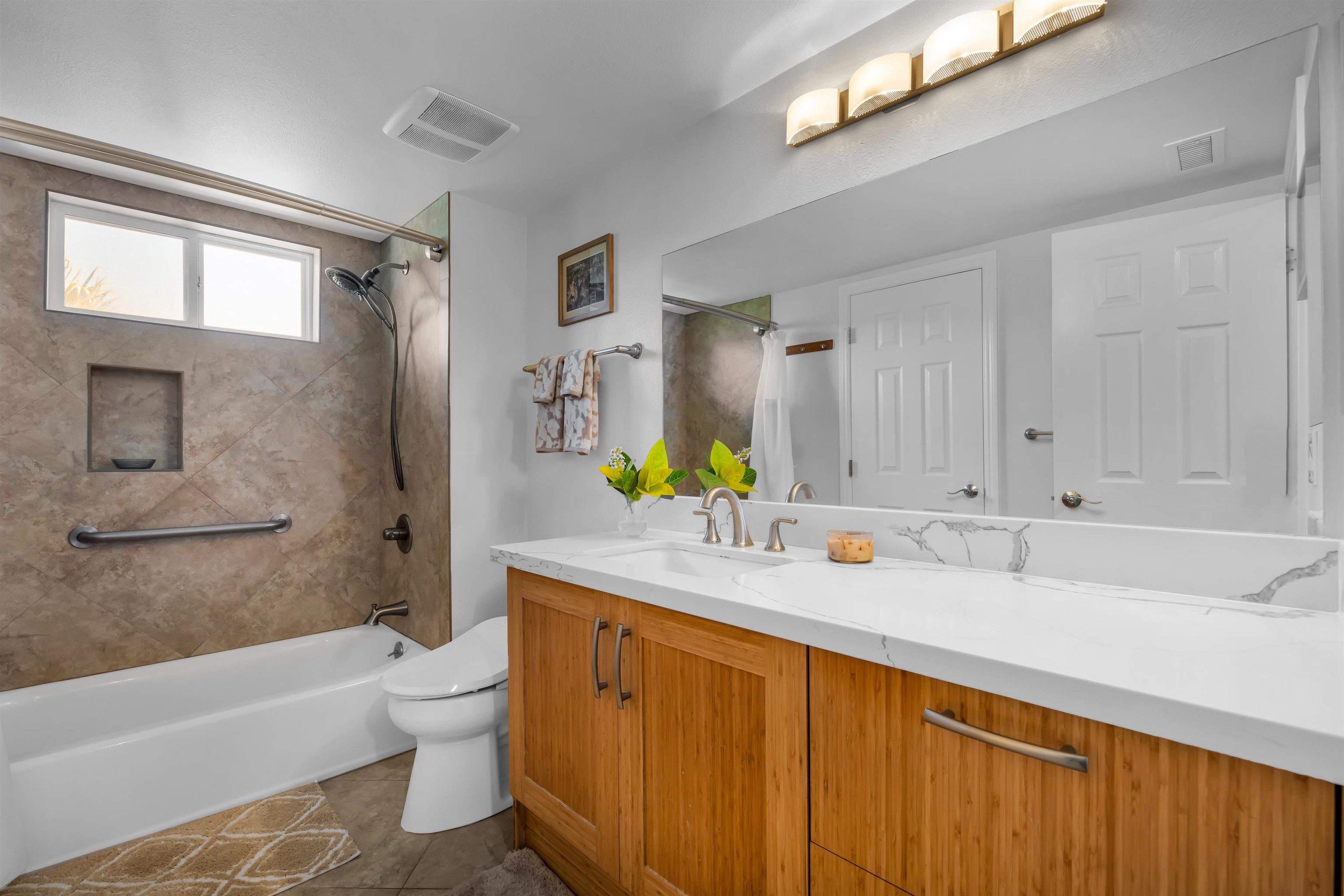 46 Kai Makani Loop Unit: 46-203