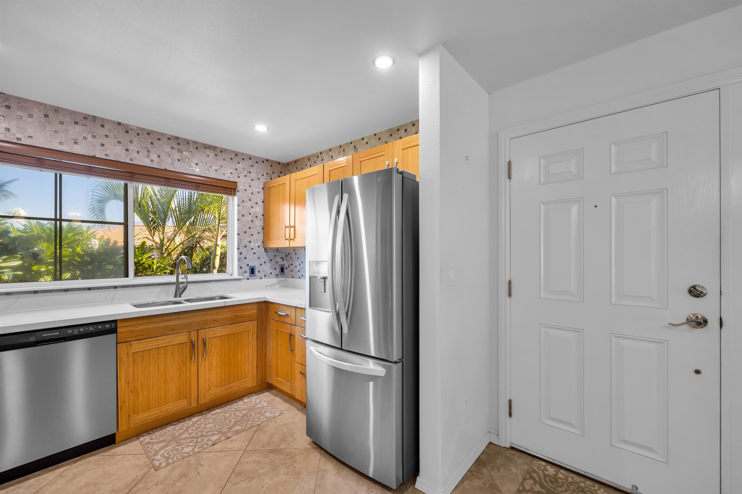 46 Kai Makani Loop Unit: 46-203