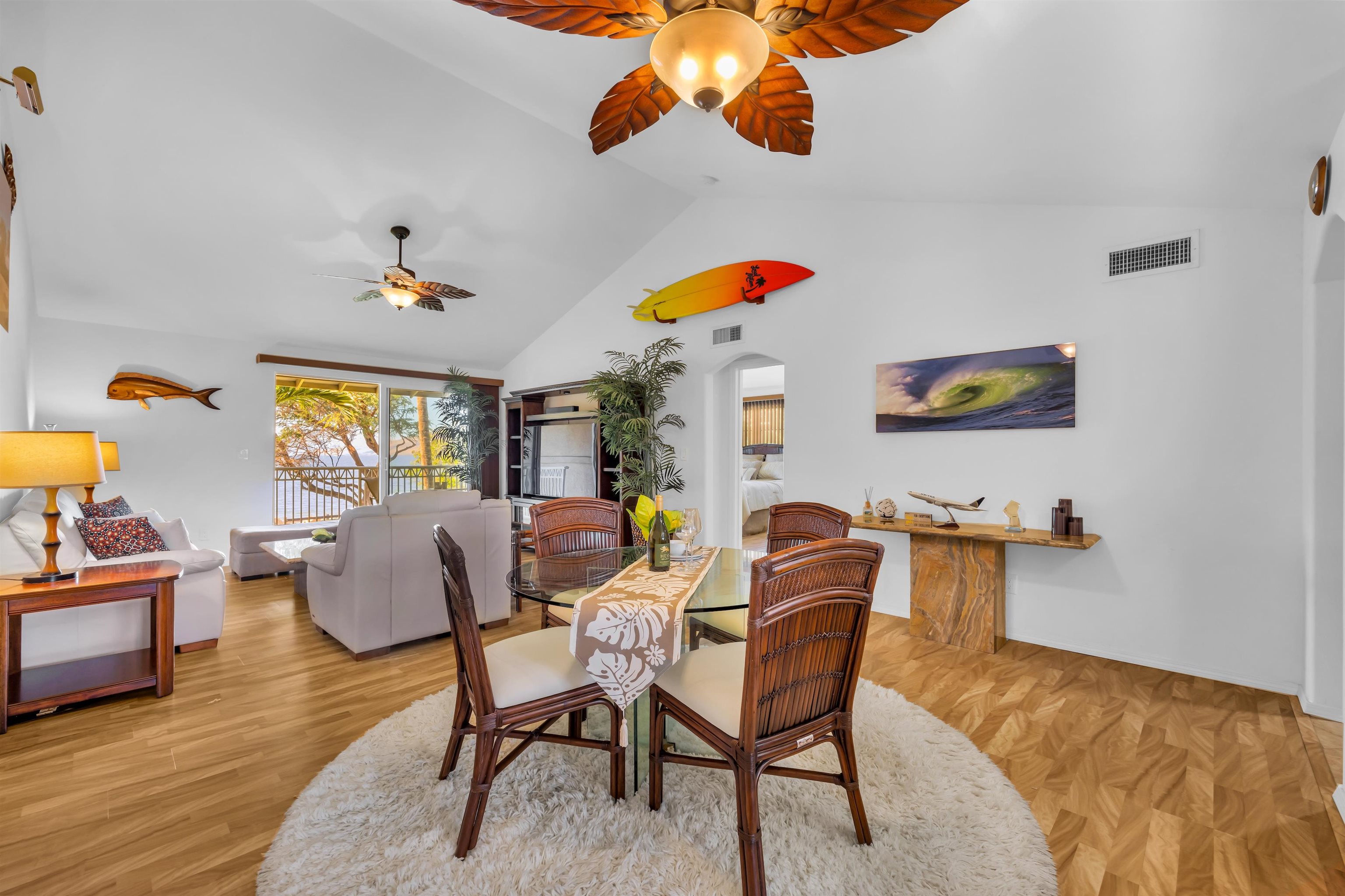 46 Kai Makani Loop Unit: 46-203