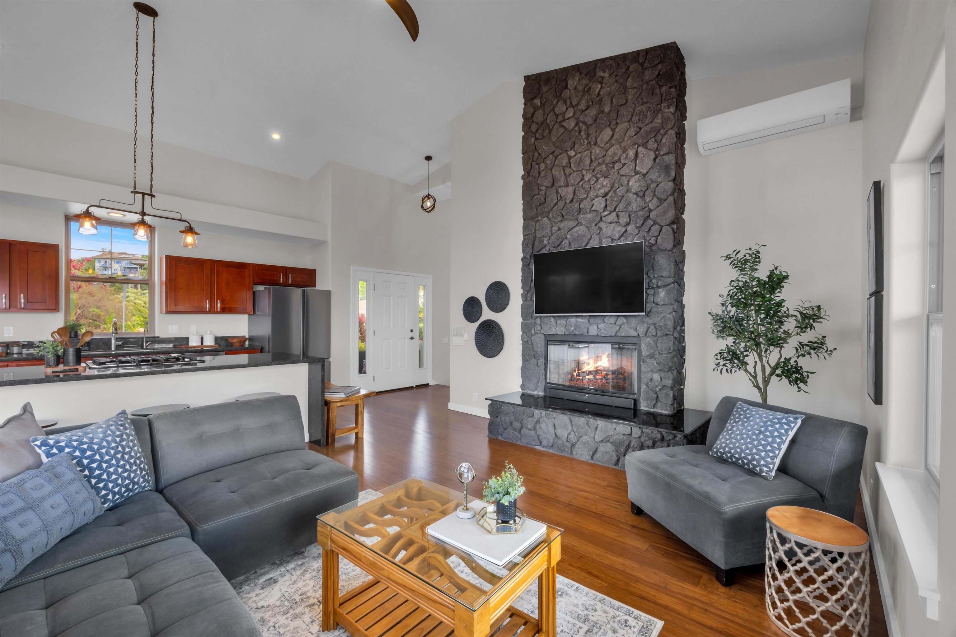 183 Kulamanu Cir