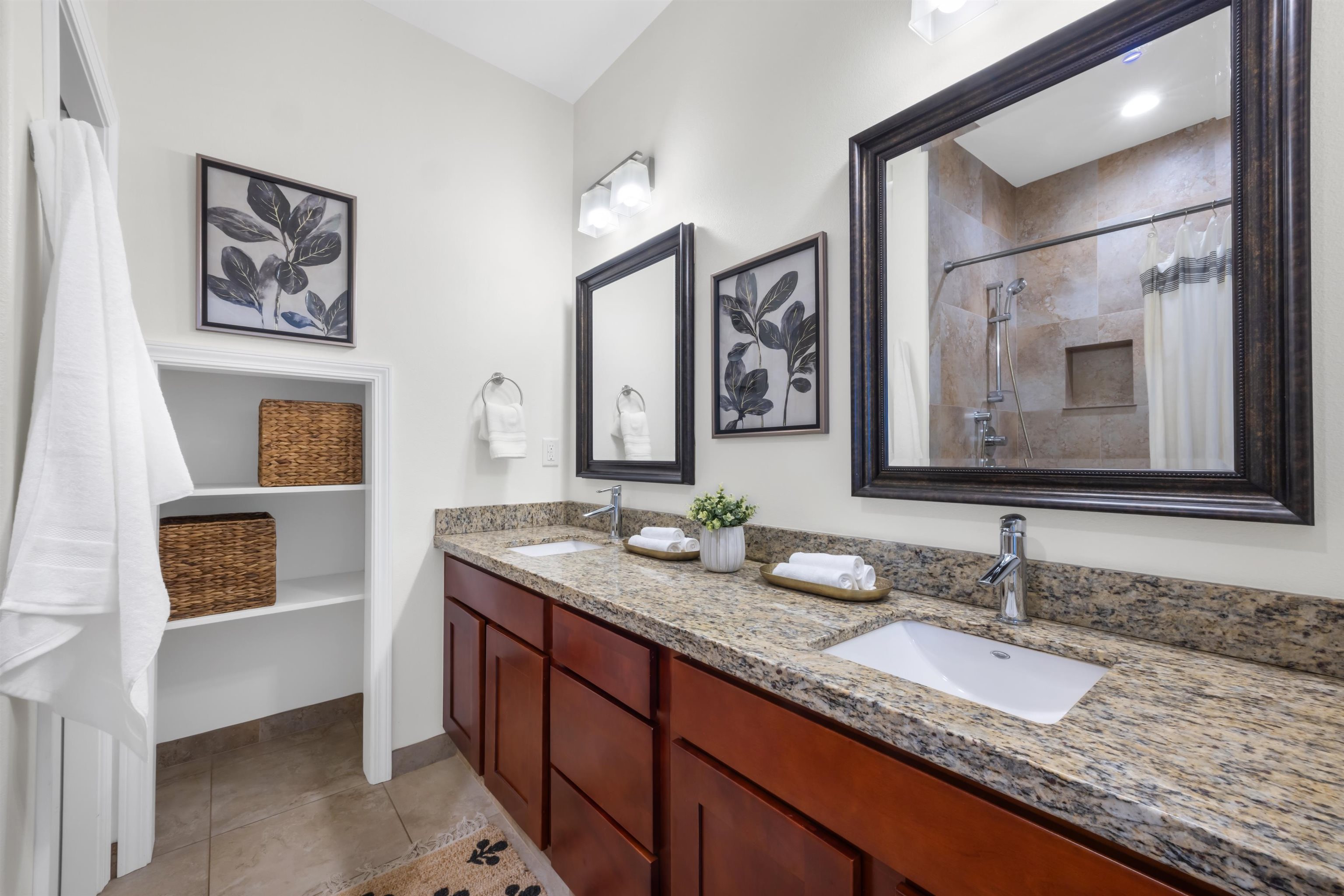 183 Kulamanu Cir