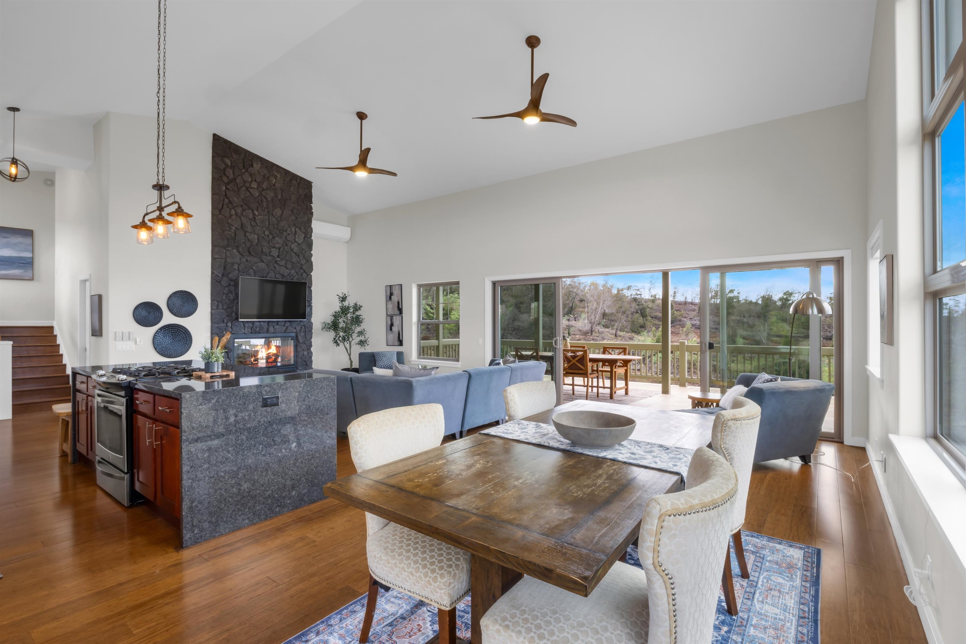 183 Kulamanu Cir